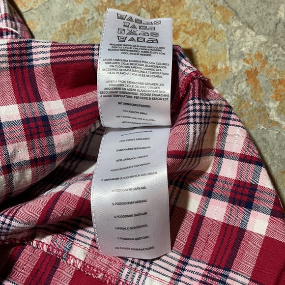 size S - Guess Cheery Cherry Plaid sparkly pretty fitted feminine classic style - Picture 8 of 16